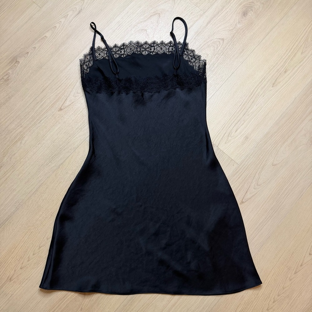 Aritzia Wilfred Black Lace Satin Mini Dress - Picture 4 of 5